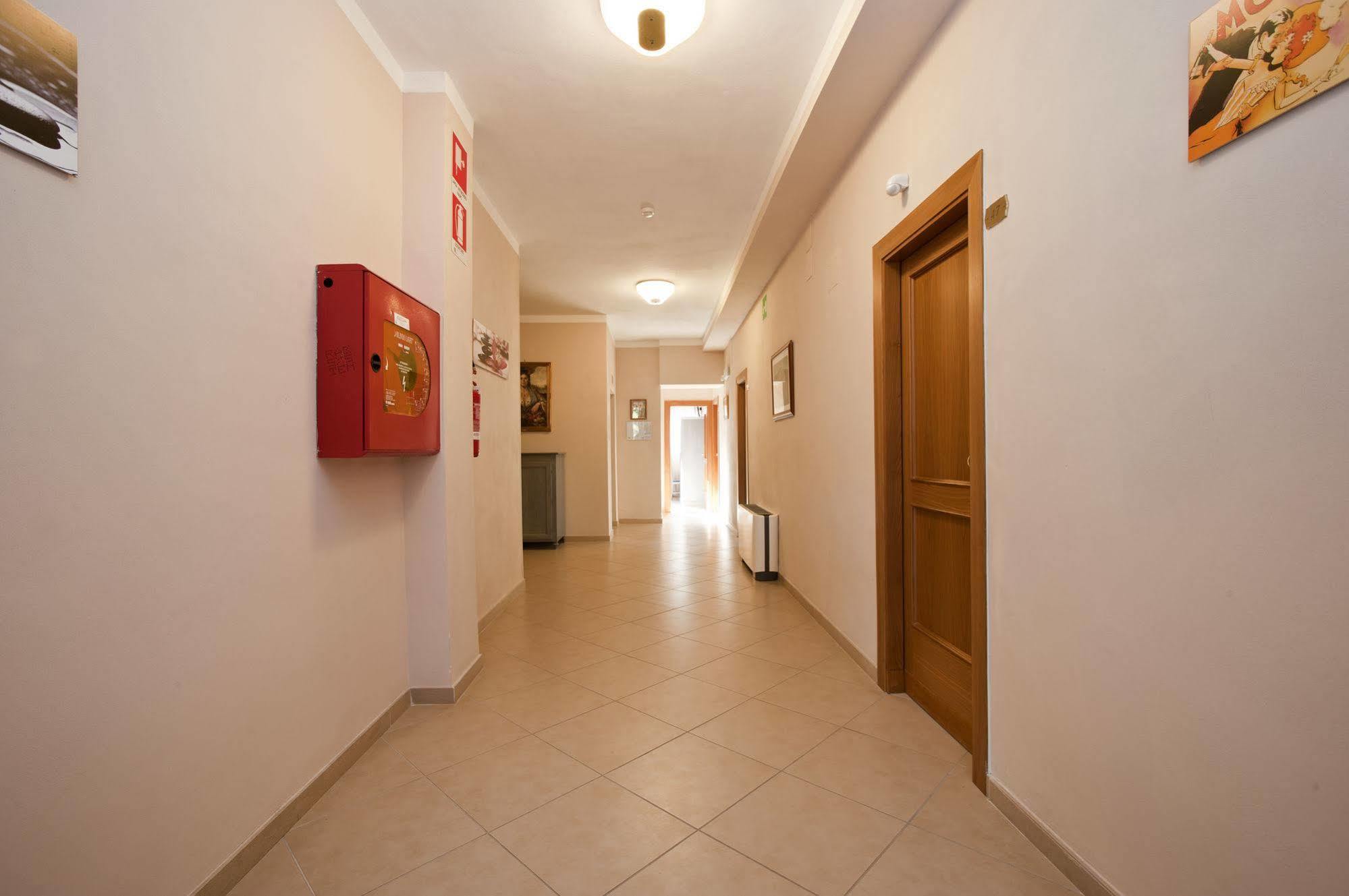 Villa Hotel Del Sole Chiusi Exterior photo