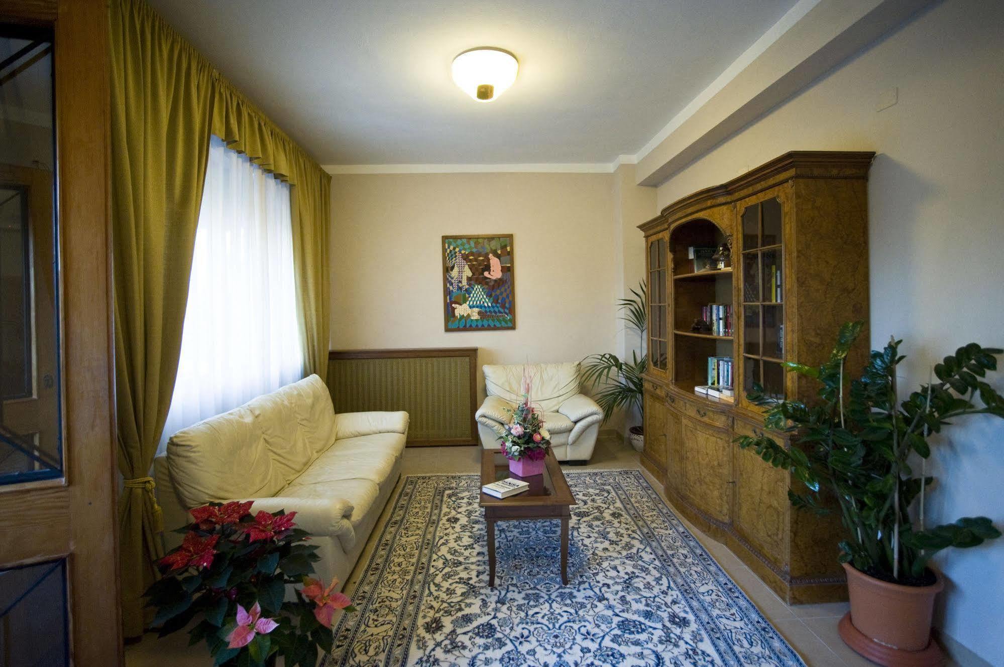 Villa Hotel Del Sole Chiusi Exterior photo